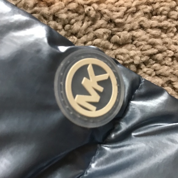 MICHAEL KORS Baby Girls Heavy Weight Front Zip Metallic Pram Jacket 6-12… - Picture 4 of 8